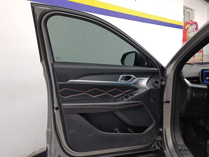 Фото 7 - Haval F7 (Monster)