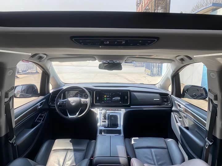 Фото 4 - GAC Trumpchi M8