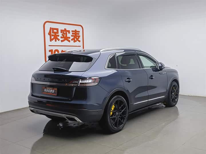 Фото 2 - Lincoln Nautilus