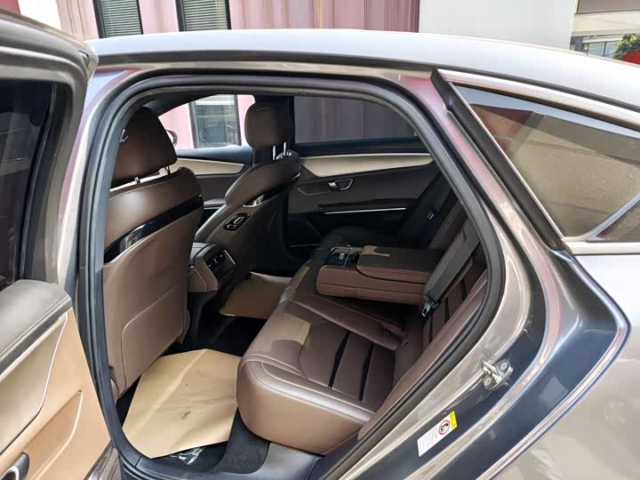 Фото 4 - BYD Han