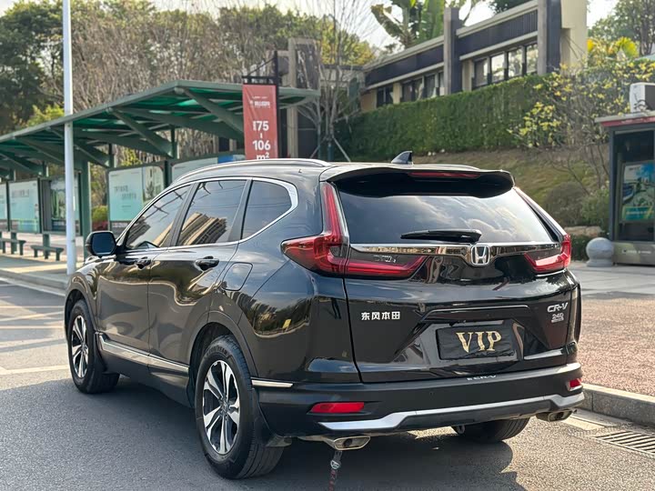Фото 6 - Honda CR-V