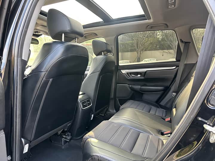 Фото 8 - Honda CR-V