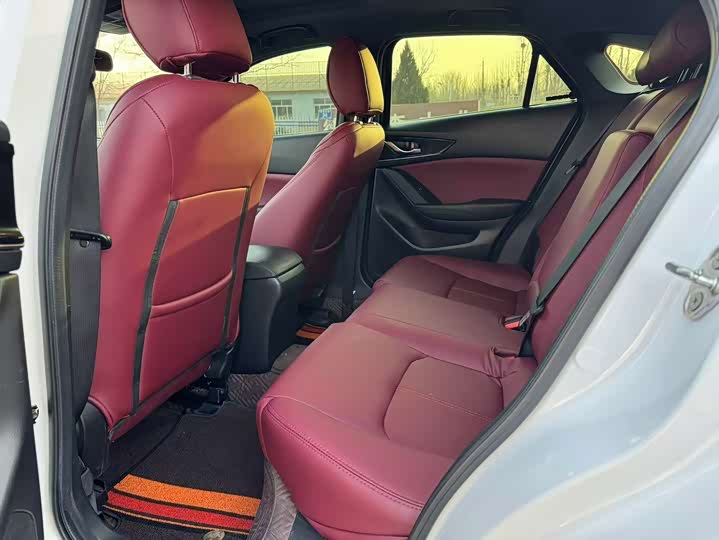 Фото 9 - Mazda CX-4