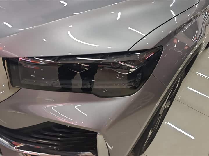 Фото 5 - Geely Monjaro