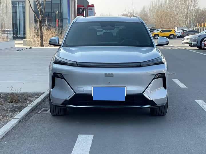 Фото 2 - Geely Galaxy Starship 7