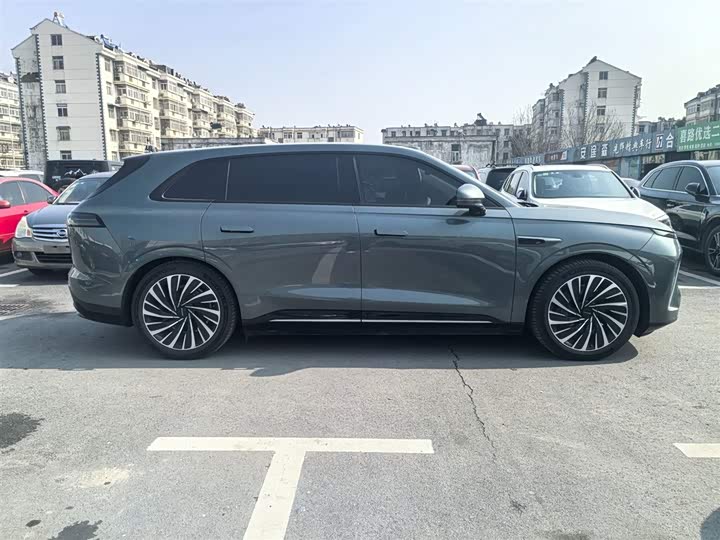 Фото 9 - Exeed Sterra ET