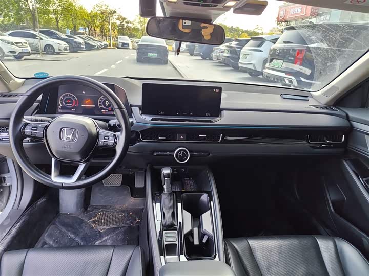 Фото 6 - Honda Inspire