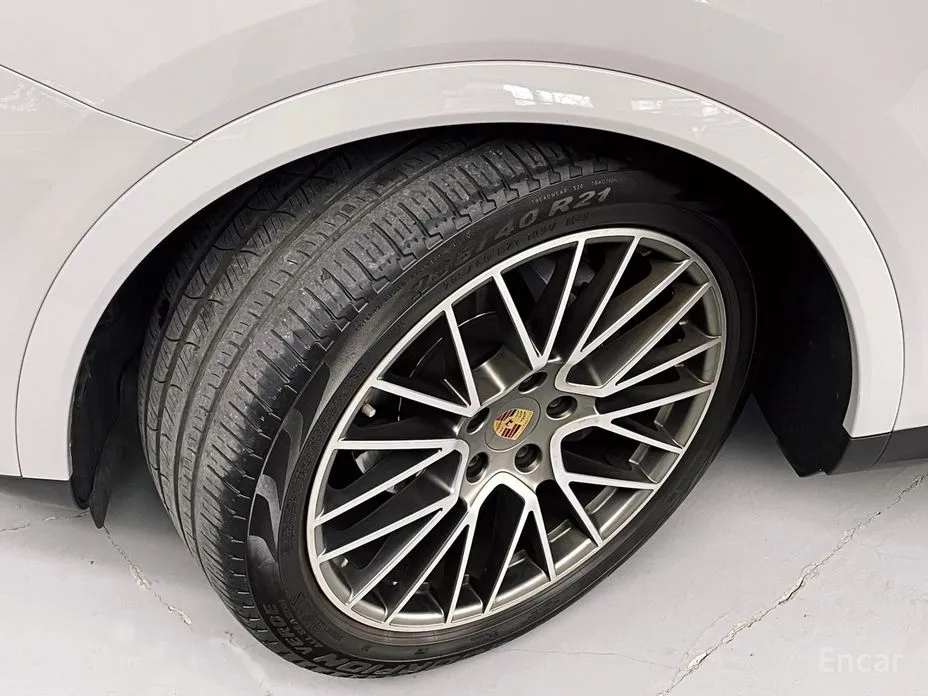 Фото 5 - Porsche Cayenne