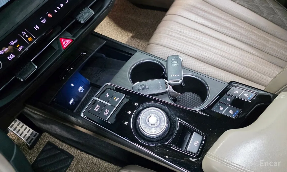 Фото 14 - Kia K8