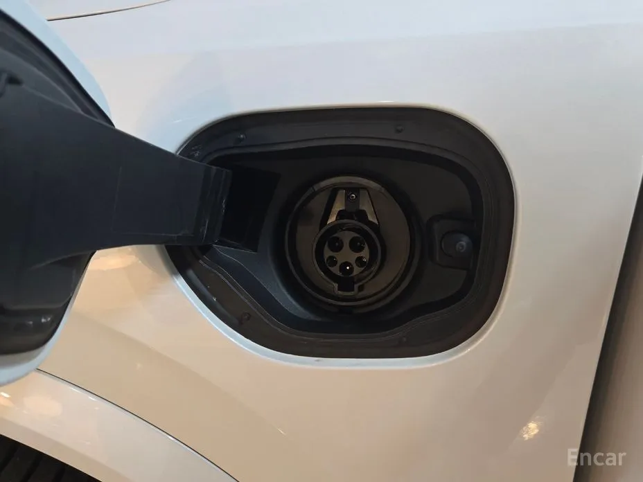 Фото 19 - Volvo XC90