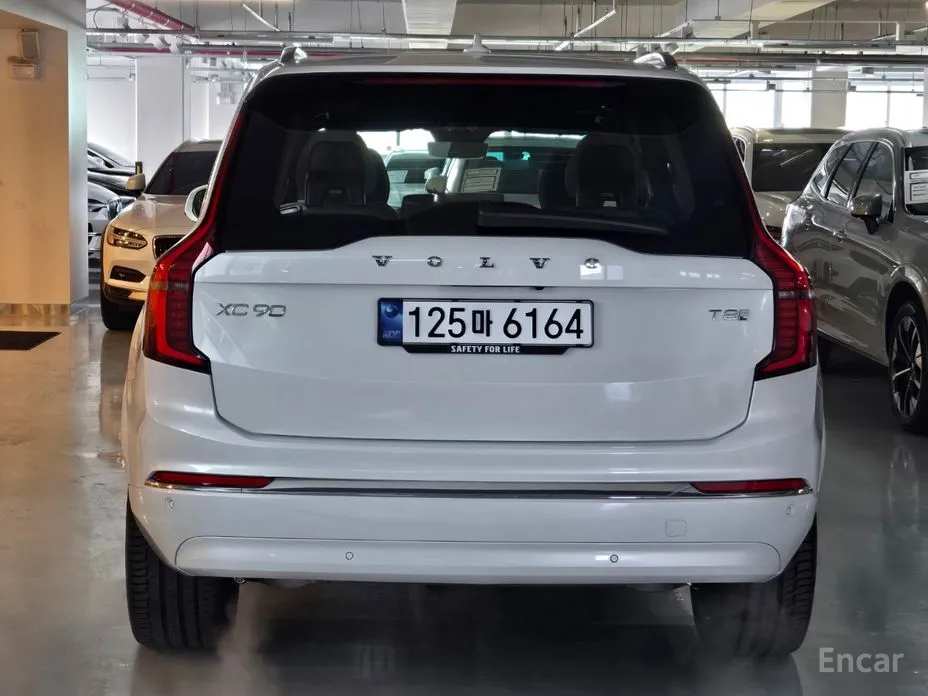 Фото 4 - Volvo XC90