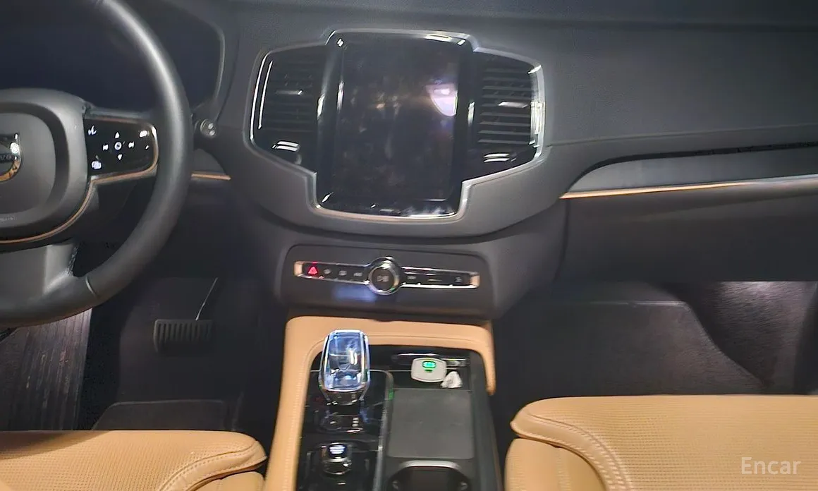 Фото 10 - Volvo XC90