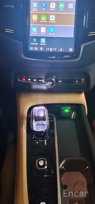 Фото 12 - Volvo XC90