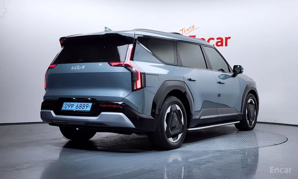 Фото 2 - Kia EV9