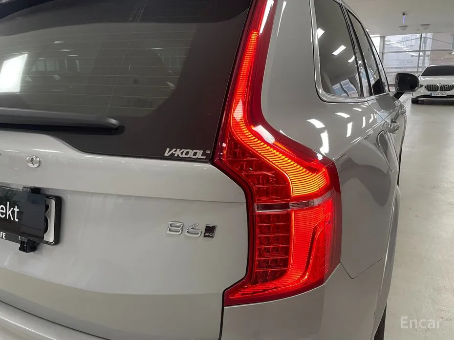 Фото 13 - Volvo XC90