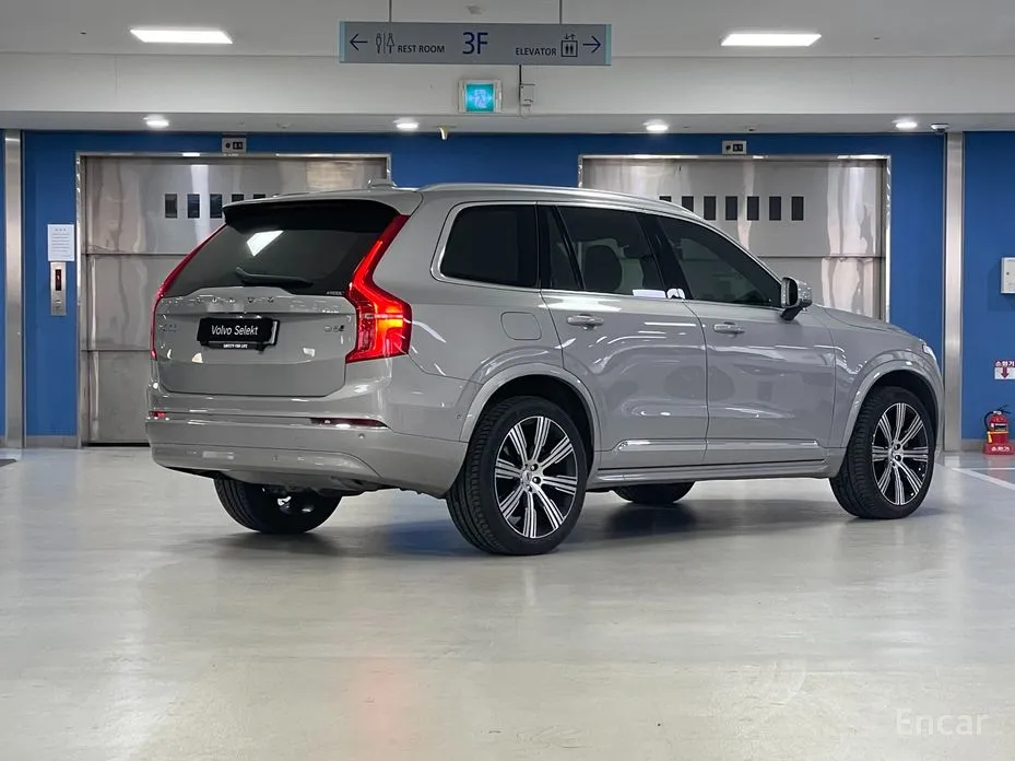 Фото 2 - Volvo XC90