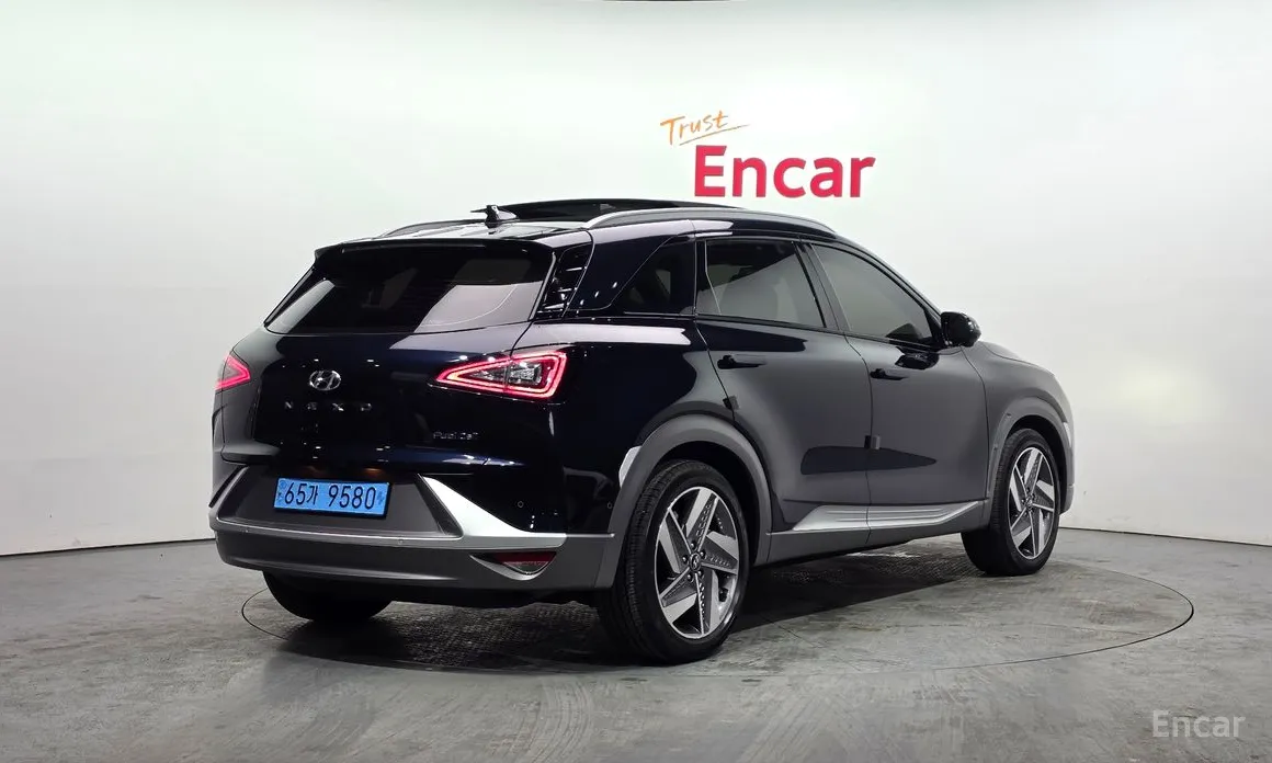 Фото 2 - Hyundai Nexo