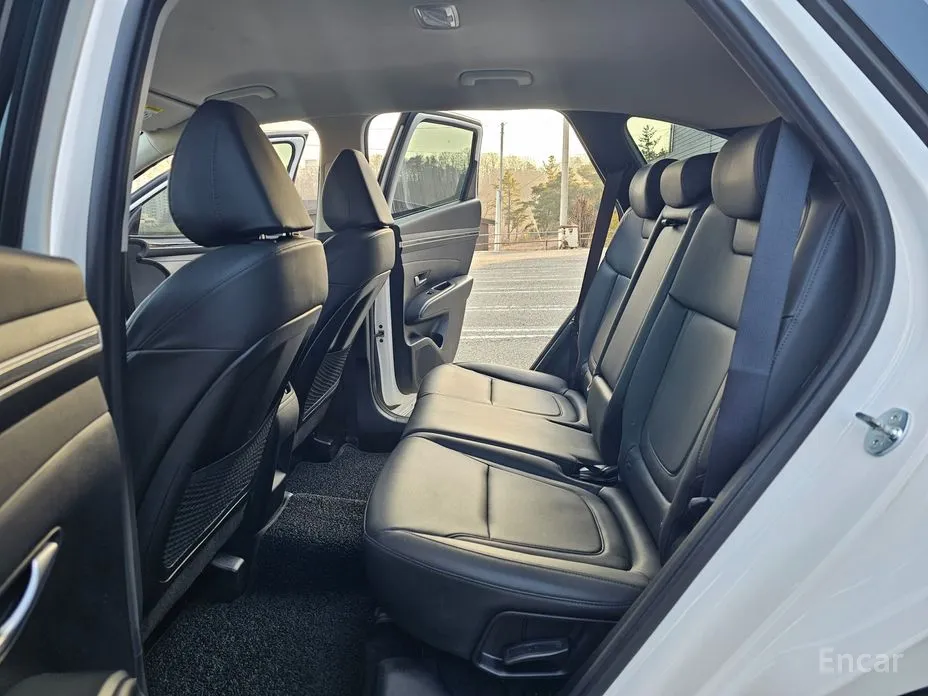 Photo 10 - Hyundai Tucson