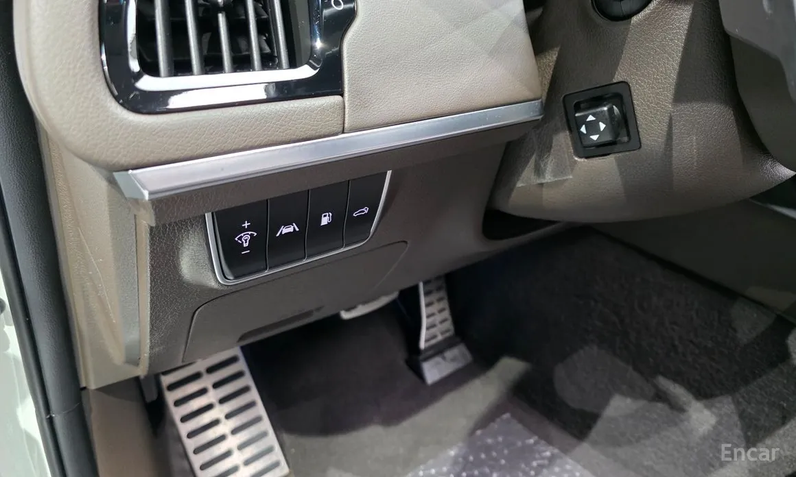 Фото 14 - Kia Stinger