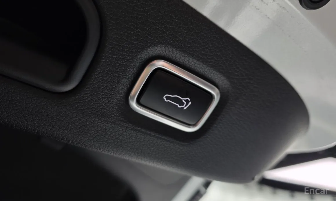 Фото 19 - Kia Stinger