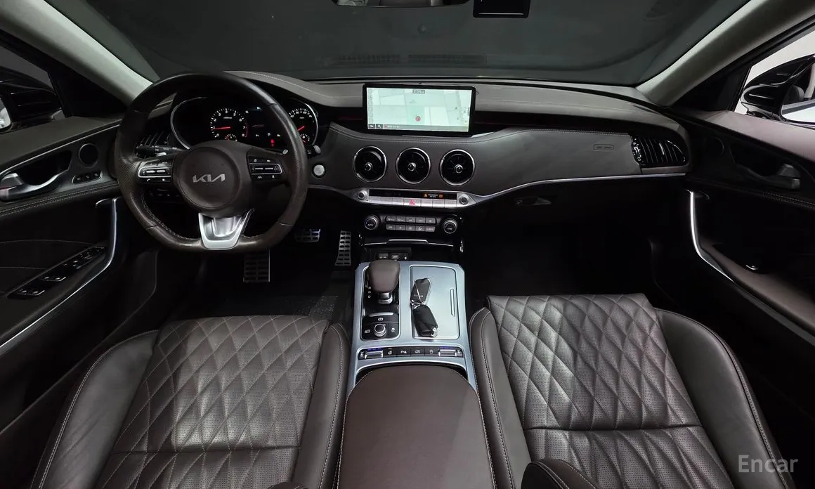 Фото 7 - Kia Stinger