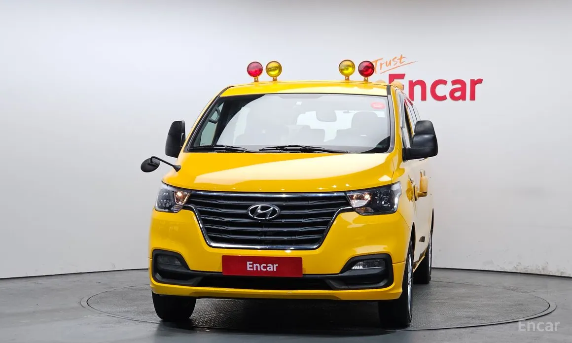 Фото 3 - Hyundai Starex