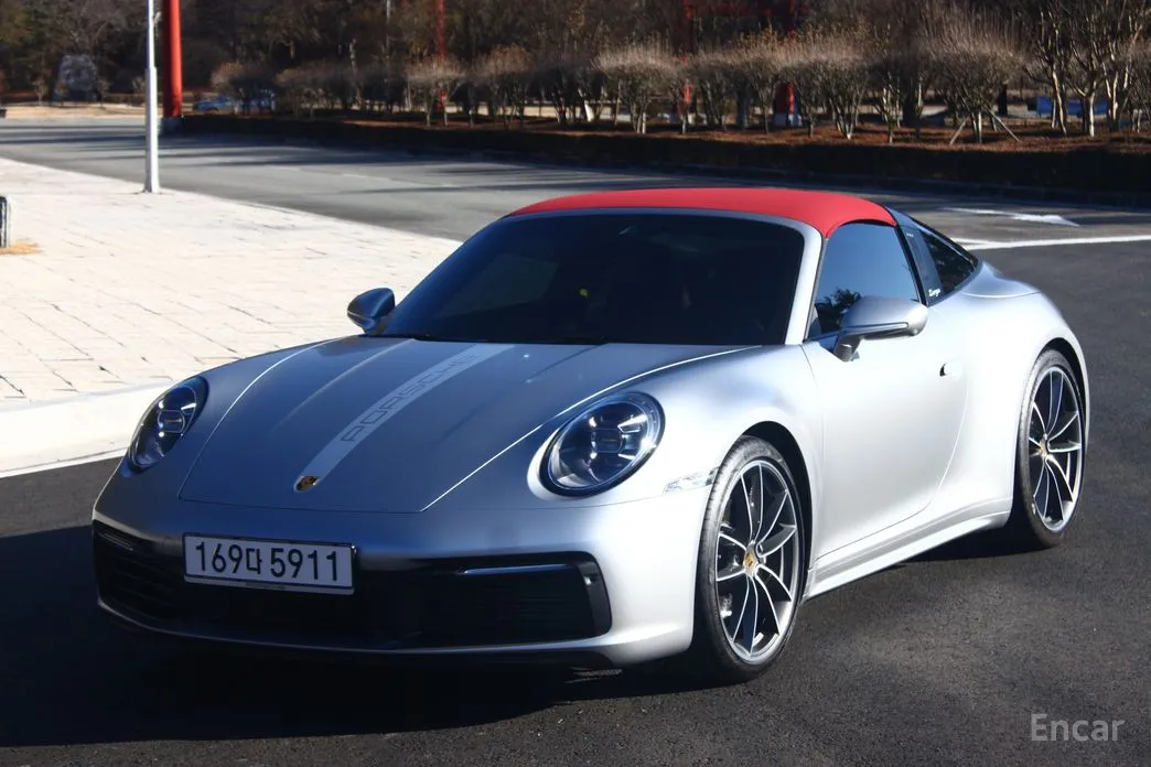 Фото 1 - Porsche 911