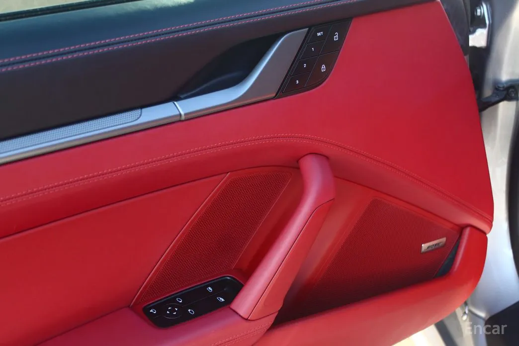 Фото 13 - Porsche 911