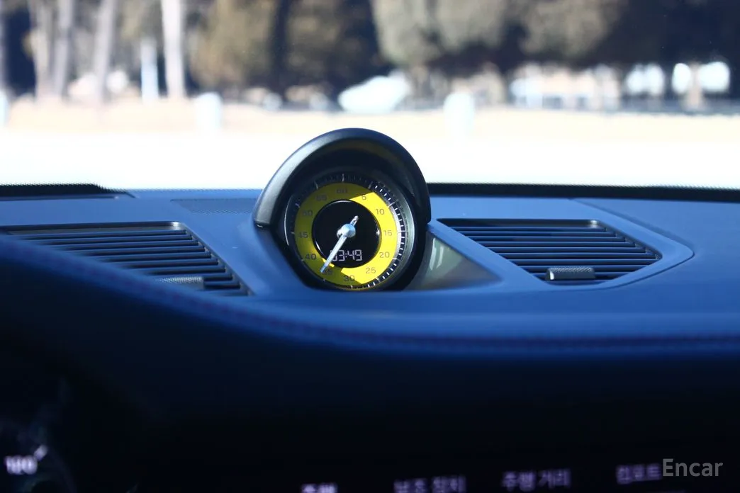 Фото 8 - Porsche 911