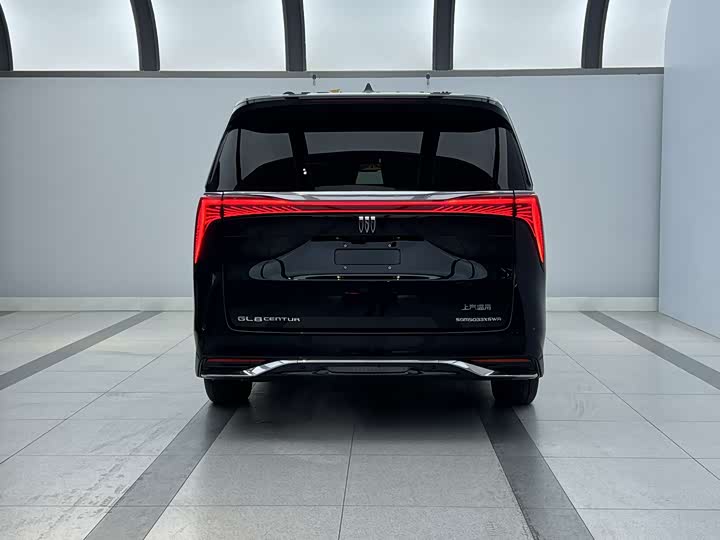 Photo 3 - Buick GL8 Century