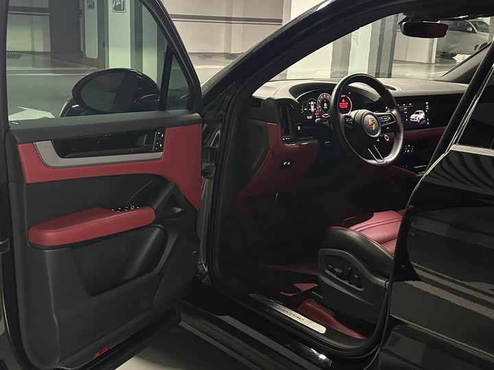 Фото 6 - Porsche Cayenne