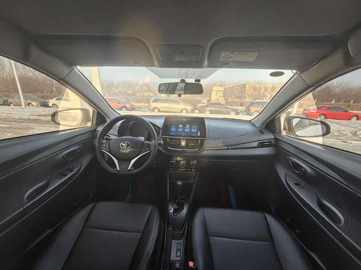 Фото 6 - Toyota Vios