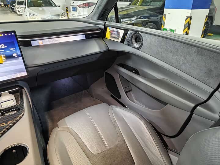 Фото 8 - Lotus Emeya