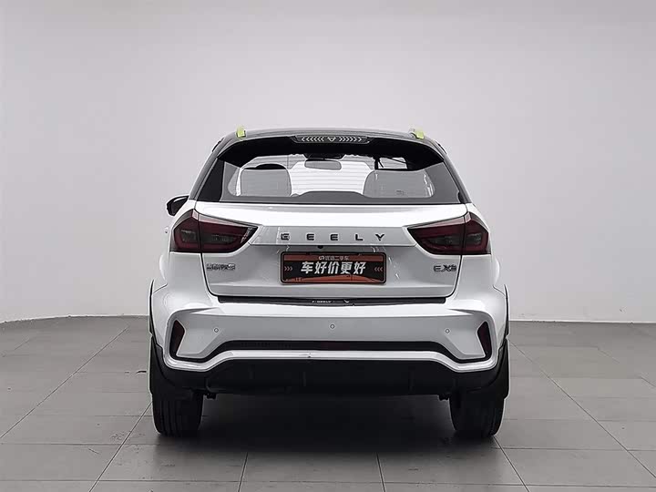 Фото 4 - Geely Geometry EX3