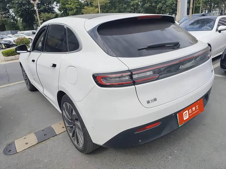 Фото 9 - Aito M5