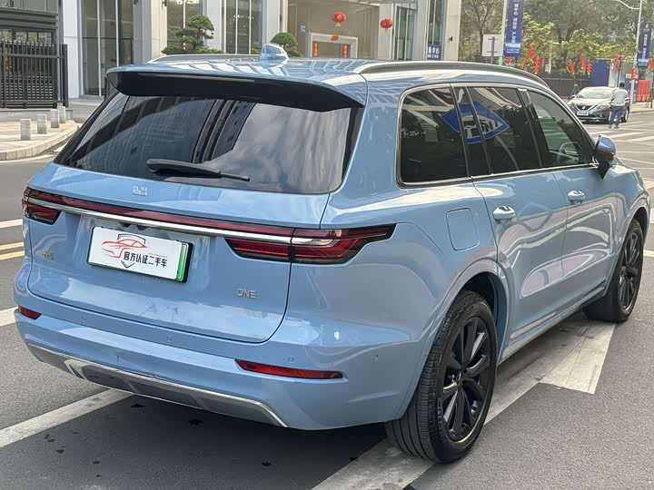 Фото 5 - LiXiang One