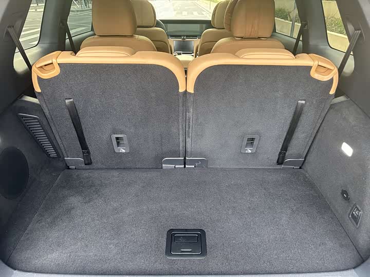 Фото 8 - LiXiang One