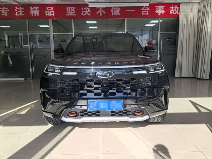 Фото 2 - Ford Explorer