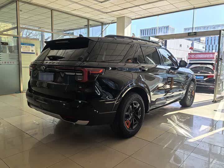 Фото 6 - Ford Explorer