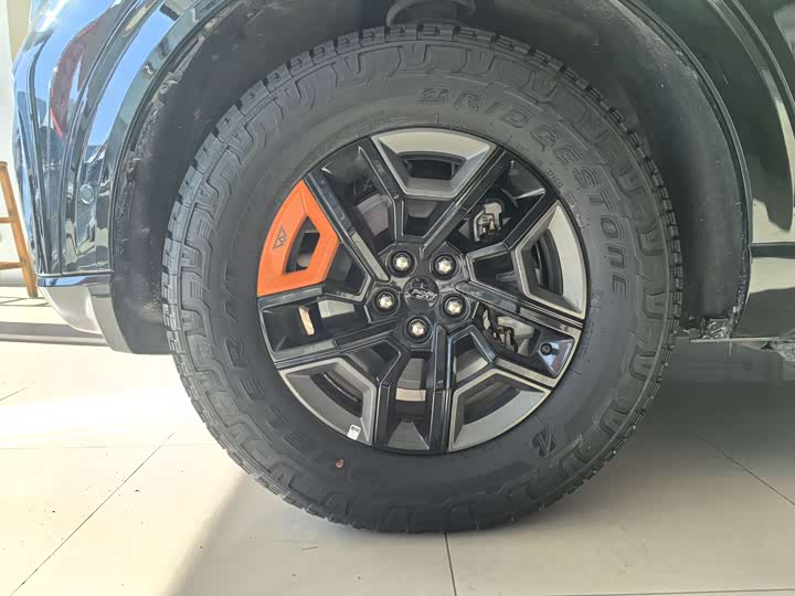 Фото 7 - Ford Explorer