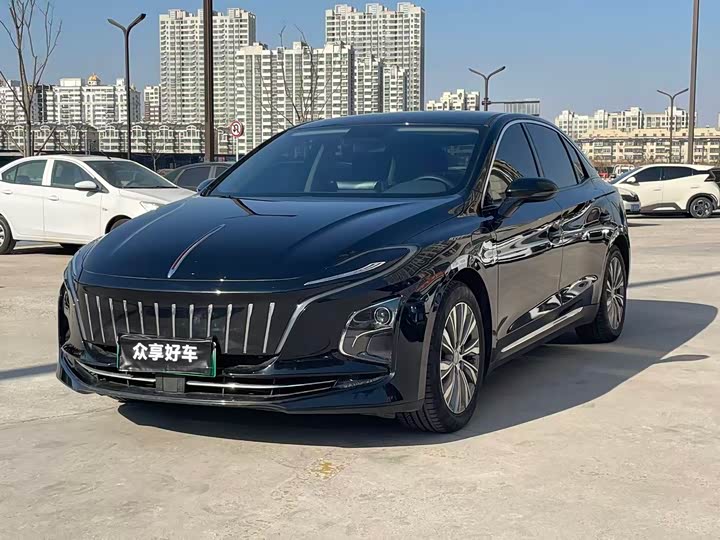 Фото 1 - Hongqi E-QM5