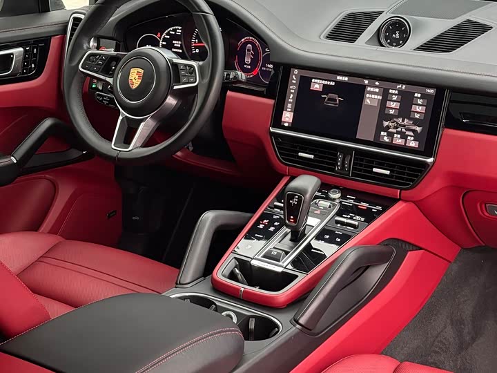 Фото 6 - Porsche Cayenne