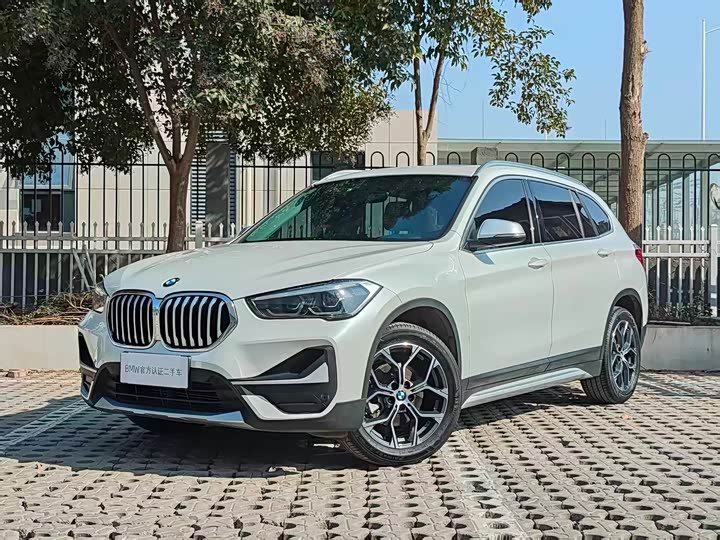 Фото 1 - BMW X1