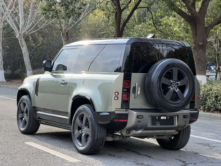 Фото 5 - Land Rover Defender
