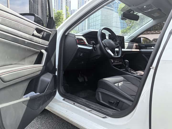 Фото 4 - Volkswagen Lavida