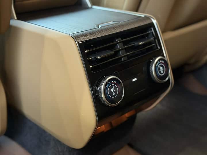 Фото 9 - Land Rover Range Rover