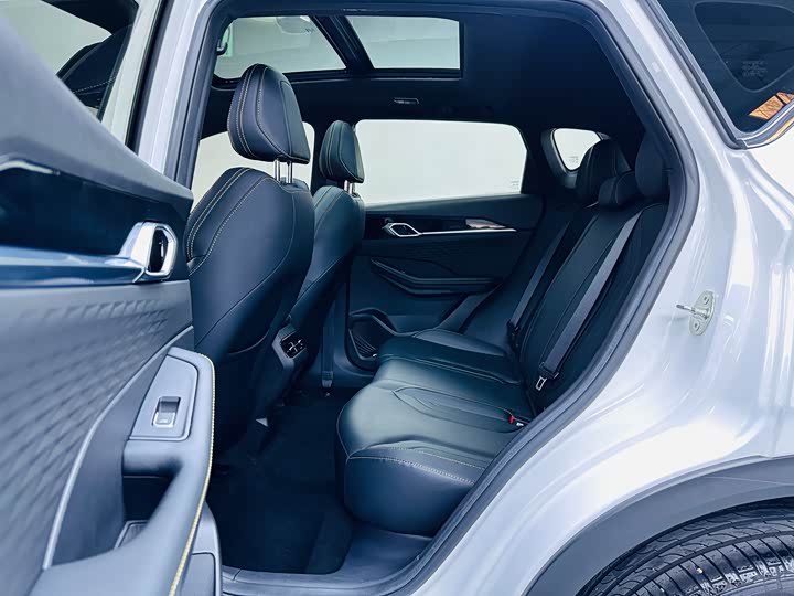 Photo 9 - Geely Coolray