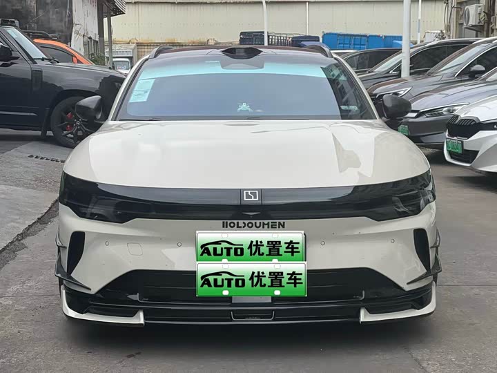 Фото 2 - Zeekr 007 GT