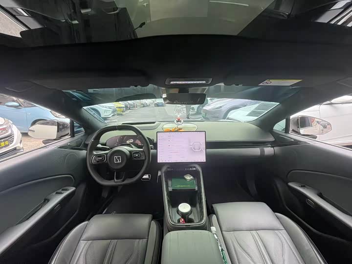 Фото 3 - Zeekr 007 GT