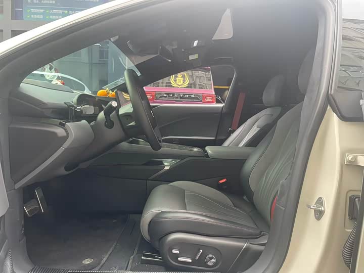 Фото 5 - Zeekr 007 GT